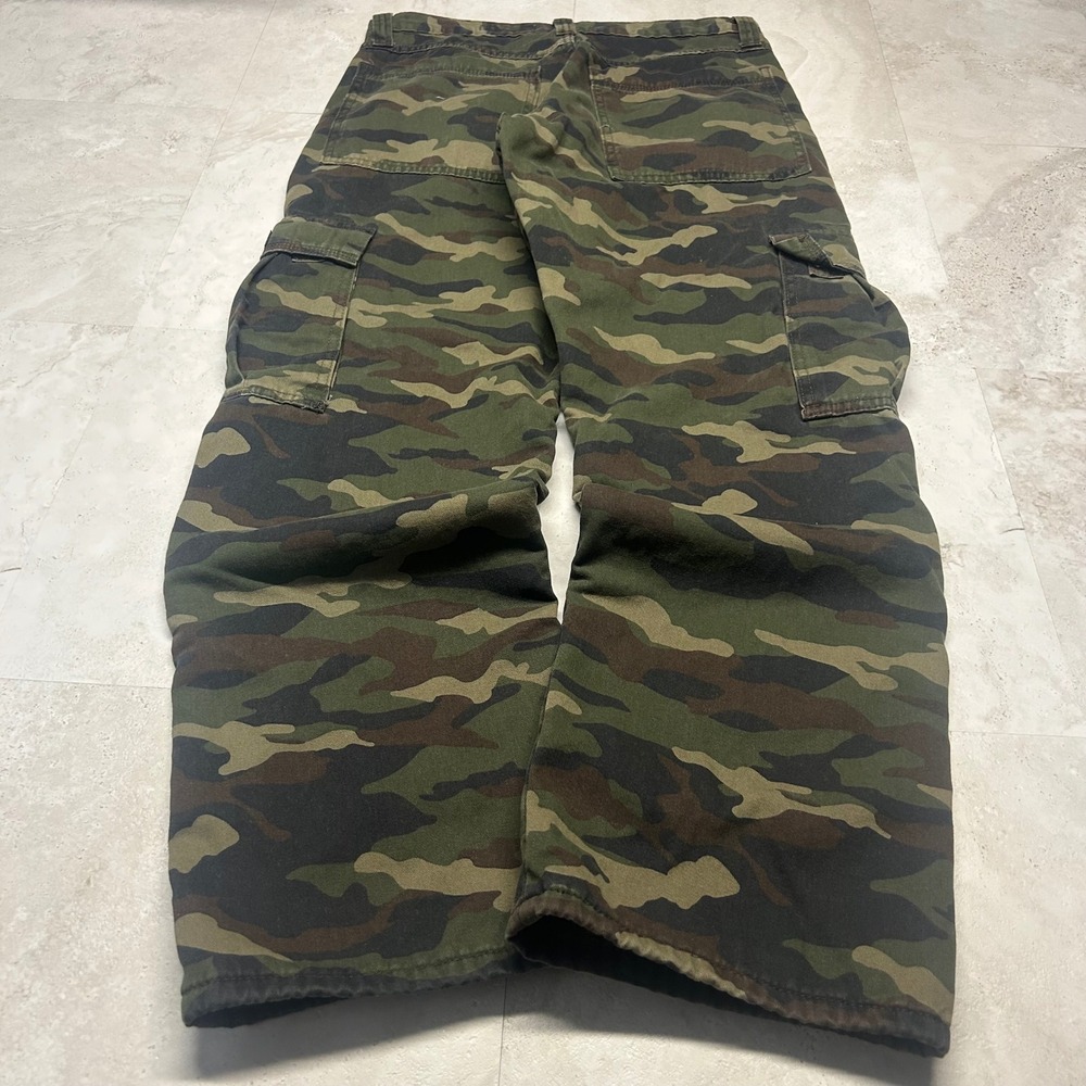 Wrangler Cargo Pants Camo Men 29x30 Fleece Lined Relaxed Fit Woodland Camouflage